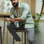 Vishnu Instagram – Self confidence is the best outfit, rock it and own it 🤩#thegreatindiancompany @ahatamil @kanaa_production #veramaarioffice #actor #fitnessfreak #model #love #passion #kollywood