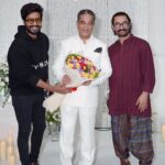 Vishnu Vishal Instagram - Celebrating the birthday of true icon #Ulaganayagan @ikamalhaasan sir! Your continuous contributions bring immense pride! It's an absolute honor to be a part of the celebrations with the one and only #AamirKhan sir, and to share this special day with actors like ever-charming @actorsuriya sir and Versatile actor @nimmashivarajkumar sir 😊🎉 #HappyBirthdayKamalHaasan #LegendsUnite #ThugLife #Indian2