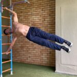 Vivek Dahiya Instagram - A 10 sec human flag hold. A birthday gift to myself :) #RawStrength #100%NaturalPhysique