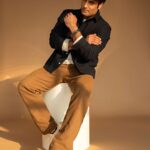 Vivian Dsena Instagram - Stay Classic,Trends Change Every Weekend😎😉!... Shot By:- @studio_theartofvisuals @rupalisaagarphotography #VD #Classic #Photoshoot #happydiwali #Vdians #viviandsena
