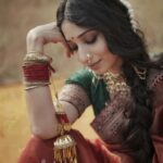 Vrushika Mehta Instagram - ज़रिया 🪔 . P.S: Consider this as my solo pre-wedding 🫣 📸 @ad_wait8 Edited by: @randomankit04 Thank you @kadhuwabanaras for customising this beautiful bridal saree for me ❤️ #wedding #bride #weddingphotography #bridalsarees #picoftheday