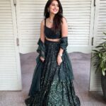 Vyoma Nandi Instagram - Dost ki shaadi vaala din! #poohuiviral #viralwedspooja . . . Outfit by - @label_inaayat Jewellery by - @shillpapuriidesignerjewellery Styled by - @style_by_hetaljogi Assisted by - @aditiiiiiiiiii.__ @lookbook.by.payal Mumbai, Maharashtra