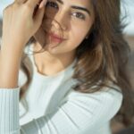 Vyoma Nandi Instagram – 🤍 Forever flirting with the camera! #firstlove #pehlapyaar
.
.
📷 @dieppj
HMU @mamtavyashah8874
#vyomanandi Mumbai, Maharashtra