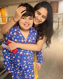 Vyoma Nandi Instagram - Cutest on screen sibling! Samarth!!! Sammy Hamara #Potlu ♥️ Such a talented kid and so full of life alwaysss! Can’t wait to see more work of this one on screen 😍 #Bhoolbhulaiyaa2