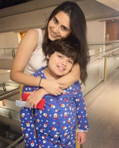 Vyoma Nandi Instagram - Cutest on screen sibling! Samarth!!! Sammy Hamara #Potlu ♥️ Such a talented kid and so full of life alwaysss! Can’t wait to see more work of this one on screen 😍 #Bhoolbhulaiyaa2
