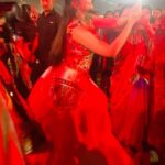 Vyoma Nandi Instagram - Rehvaado Rehvaado mane forever in garba mood!!! 🥹 #gotilo / #garba fever 🙈 Super fun event hosted by @divine_rasotsav See you again very soon #Rajkot I had a blast! 🥳🩷 . . . #VyomaNandi