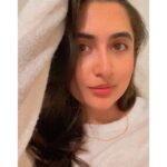 Vyoma Nandi Instagram - 🤍 do you enjoy your own company? Happiness and blissfulness comes from within. Enjoy people it’s the festive season and it’s the season to grow and spread love! ☺️ #happydiwali #nutanvarshabhinandan