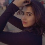 Vyoma Nandi Instagram - You know the phrase “kuch toh log kahenge logon ka toh kaam hai kehna”? Don’t be the “log”. Stop making assumptions about people’s lives and just make sure you’re living yours happily. 🙏🏻 📸 @rutvikjani_films 💄 @mamtavyashah8874