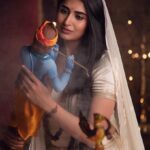 Vyoma Nandi Instagram - Mere Kanha ka Janm din hai 💙! With rain pouringggg outside I wish you all a very happy Janmashtami ! #jaikanhaiyyalalki #kanha #meera