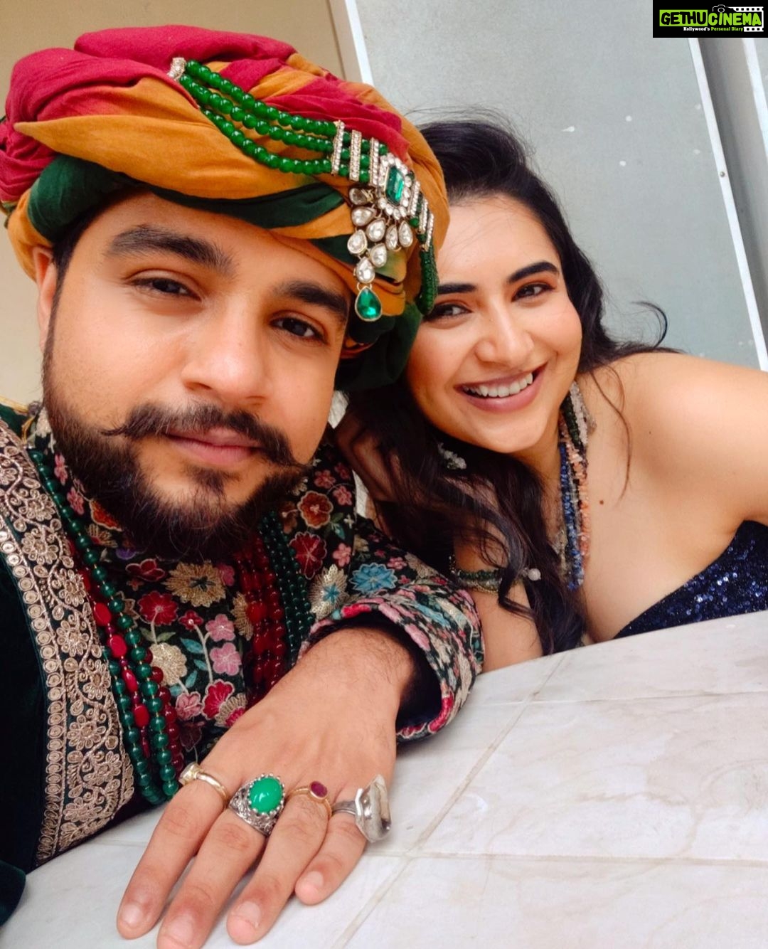 Vyoma Nandi Instagram - Raja HAHAHA is going to open TIM HORTONS for Rani SALONI in “KAACHPEEPDA” ☕️ Pagli Tere Dil Me