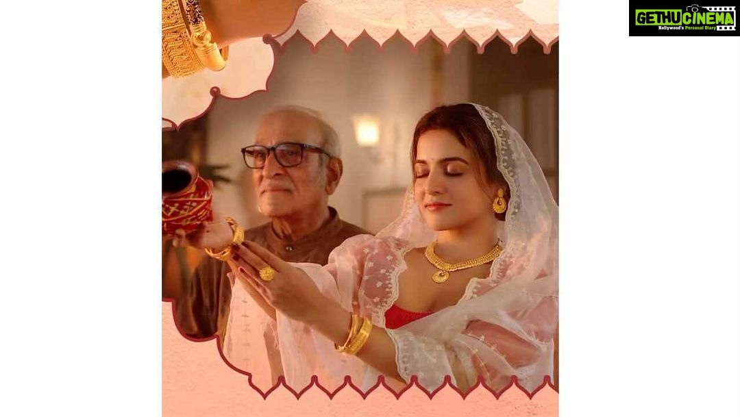 Wamiqa Gabbi Instagram - Honouring the glory of the sun, paying respect to the past while welcoming new beginnings, celebrating the young and the old, this Chhath Puja, stay connected to your roots and your loved ones. Let their light brighten your darkest days and bring endless sunshine into your hearts. Come, explore our fabulous festive collection and also place your orders for the auspicious Kalyan Jewellers Ashta Vinayak and Ashta Lakshmi limited edition Gold coins (2 gm/4 gm/ 8gm). #KalyanJewellers #ChhathPuja