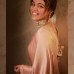 Wamiqa Gabbi Instagram - What a beautiful night that was ♥️ Thank you @kalyanjewellers_official ✨ . Jewellery @kalyanjewellers_official Wearing @devnaagri @vandafashionagency Styled by @ekalakhani Style team @itsfatimabaluch @mayuri_srivastava Hair @forum.gotecha Makeup @cocoballucci_ Photographer @mr_darklab