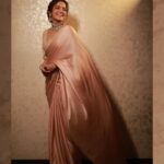 Wamiqa Gabbi Instagram - What a beautiful night that was ♥️ Thank you @kalyanjewellers_official ✨ . Jewellery @kalyanjewellers_official Wearing @devnaagri @vandafashionagency Styled by @ekalakhani Style team @itsfatimabaluch @mayuri_srivastava Hair @forum.gotecha Makeup @cocoballucci_ Photographer @mr_darklab
