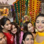 Yamini Singh Instagram - भक्ति गणपति, शक्ति गणपति सिद्दी गणपति लक्ष्मी गणपति महा गणपति देवो में श्रेष्ठ मेरे गणपति गणेश चतुर्थी की हार्दिक बधाई । 🤍 Andheri West