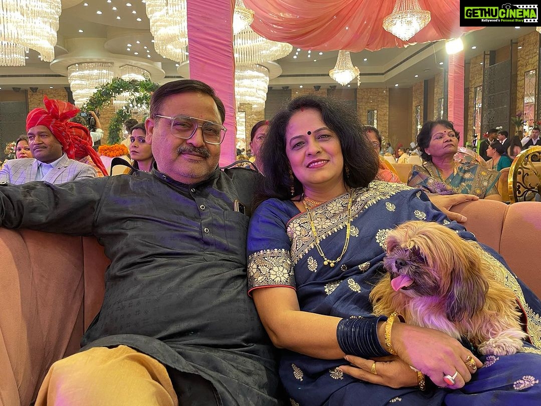 Yamini Singh Instagram - Pappa, आप हैं तो हिम्मत है , किसी से भी लड़ने की किसी के आगे ना झुकने की , आप मेरी वो जीत हैं जिसके वजह से कोई मुझे हरा नहीं सकता । I love you pappa, HAPPY BIRTHDAY, भगवान आपको मेरे हिस्से की उम्र से भी उम्र दे दे ताकि मेरे साथ आप हमेशा हमेशा तक रहो । 🥺❤️🌎