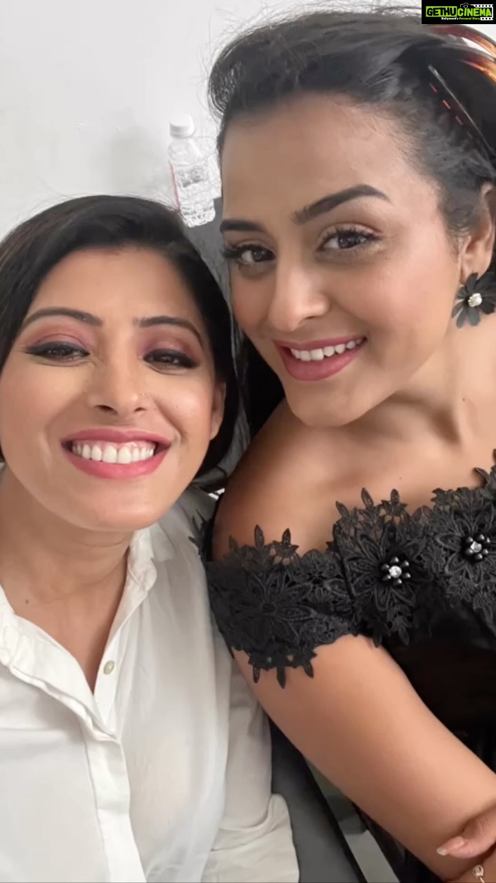 Yamini Singh Instagram - Happy Birthday Sweetheart ❤️ May life’s brightest joys illuminate your path, and may each day’s journey bring you closer to your dreams… Loads of love, hug and kisses ❤️🤗😘🎂🍫🌹