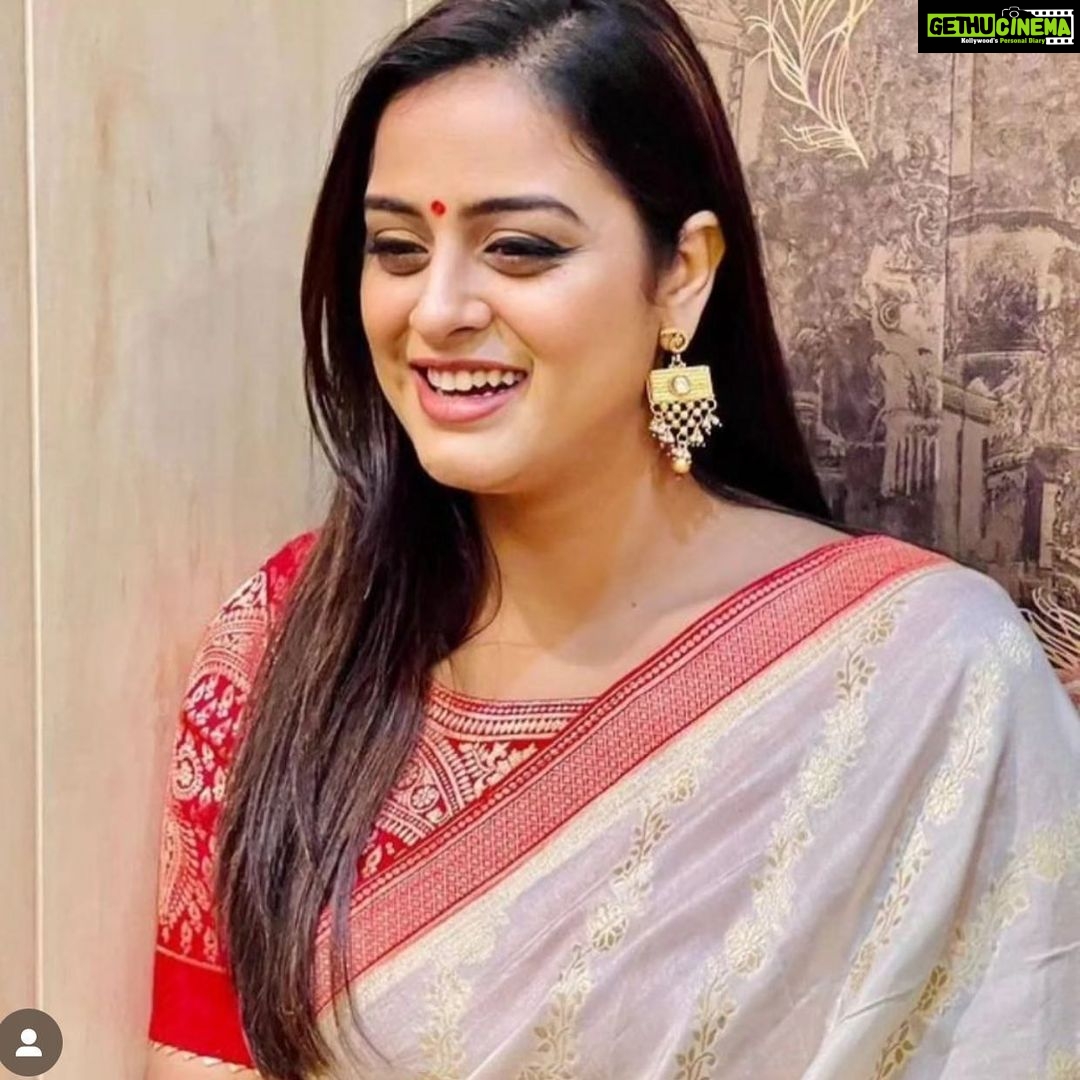 Yamini Singh Instagram - Happy birthday 🥳 @yaminisingh_official 🩷🌸