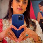 Yamini Singh Instagram – Did you notice a heart 🫶🏻? 

Le pannu daal diya @callsign_pacificbird 🤭