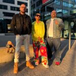 Yogi B Instagram – Shifting gears from cranking up their songs and memorizing the lyrics, to passionately freestyling during car rides with my siblings, I was amazed when the stars aligned and I had the incredible opportunity to meet them for the first time, coincidentally performing together at the same venue. #chasingdreams 💫 ADLIB