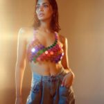Yogita Bihani Instagram - Boom 💥💥💥 Shot by - @kapilcharaniya Stylist - @jeevikab Assistant stylist - @styleparvaars MUA - @vibhagusain Hairstylist - @nargis9052 Jewellery - @shealuxejewels Top - @urbanic_in Jeans - @storets Shoes - @publicdesire