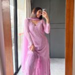 Yogita Bihani Instagram - Happy Dussehra 💗💗 Clearly couldn’t choose from the lot 🫢
