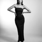 Yogita Bihani Instagram - Living in my short hair era! 🖤 Photographer - @kapilcharaniya Stylist - @jeevikab Assistant stylist - @styleparvaars MUA - @vibhagusain Hairstylist - @nargis9052 Jewellery - @shealuxejewels Dress - @zara Shoes - @louboutinworld #shorthair #blackandwhite #mood