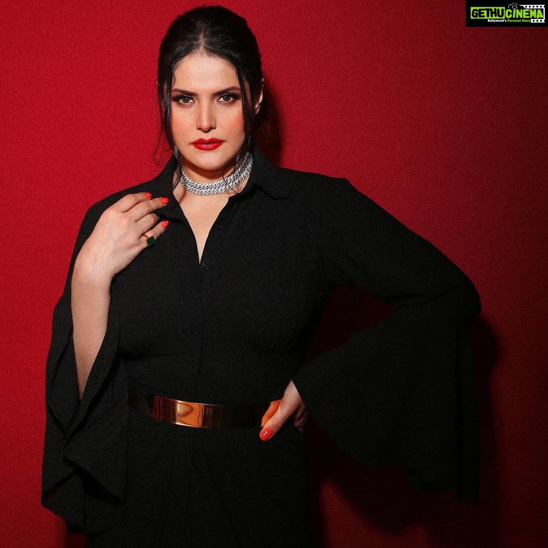 Zareen Khan Instagram - πππππ πΈππππ πππππ Outfit by @shivanii.co Neckpiece and rings by @dripproject.co Styled by @hitendrakapopara Style Team @tanyakalraaa Makeup @makeupbyvinod Hair @shab_qureshi786 Shot by @ajayjangidphotography #ZareenKhan
