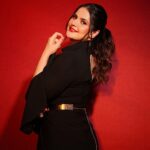 Zareen Khan Instagram - 𝕭𝖑𝖆𝖈𝖐 𝕸𝖆𝖌𝖎𝖈 𝖂𝖔𝖒𝖆𝖓 Outfit by @shivanii.co Neckpiece and rings by @dripproject.co Styled by @hitendrakapopara Style Team @tanyakalraaa Makeup @makeupbyvinod Hair @shab_qureshi786 Shot by @ajayjangidphotography #ZareenKhan