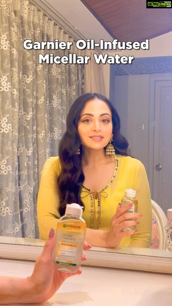 Zoya Afroz Instagram - Want to know how I use my Garnier Micellar Water in 3 Productive ways? Here’s how!⬇ - Skin prep - Always a great fix for makeup hacks or mishaps💯 - Removes all the dirt, pollution & makeup off my face! So what are you waiting for? Grab yours now💚 @garnierindia #GarnierIndia #MicellarWater #MakeupOffMicellarOn #AD #Skincare #Festive