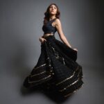 netri nisarg trivedi Instagram - That time of the year is here! Keeping it subtle ❤️ Outfit : @rtee_couture Accessories & Purse : @stylewithdaksha_kashti MUA : @parthu_makeupofficial Hair : @divya_vaghela_1204 Captured by : @its_kishan_creation Stylist : @stylebydevang #styledbydevang