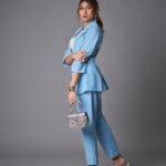 netri nisarg trivedi Instagram - Outfit : @rtee_couture Accessories & Purse : @stylewithdaksha_kashti MUA : @parthu_makeupofficial Hair : @divya_vaghela_1204 Captured by : @its_kishan_creation Stylist : @stylebydevang #StyledByDevang