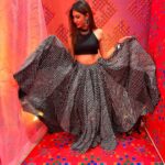 netri nisarg trivedi Instagram - Kaalratri Saptami Wearing : @bhoomikavirani_label #garba #garbanight #foodaholics #navratri #actor #gujarati #gujaratifilm #netritrivedi