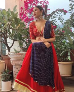 netri nisarg trivedi Instagram - यह ऐब इश्क़ यह बैर इश्क़ …
Pre Navratri event at Pune

Styled by : @stylebydevang @i_devang 
Wearing : @rtee_couture

#netritrivedi #garba #garbanight #gujarat #navratri #event #actor #navaratrispecial #navratrireels #pune #amdavadi #amdavad #ahmedabad #gujaratifilm