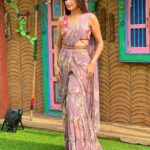Aahana Kumra Instagram - Because Sundays are for sarees! 🥻🥻 🤌🙃🌸💕🌞 #sareenotsorry #sunday . . . . #sundayfunday #sareelover #sundayvibes #sundaybumday #sundaymotivation #aahanakumra Vadodara, Gujarat, India
