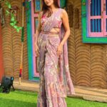 Aahana Kumra Instagram - Because Sundays are for sarees! 🥻🥻 🤌🙃🌸💕🌞 #sareenotsorry #sunday . . . . #sundayfunday #sareelover #sundayvibes #sundaybumday #sundaymotivation #aahanakumra Vadodara, Gujarat, India