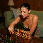 Aahana Kumra Instagram - Life is a game of chess♟️♣️ If you lose the queen you’ll probably lose the game ♟️🖤 Outfit : @sahilkochharofficial Jewellery : @vasundharajewelry Shoes : @oceedeeshoes Styling : @juhi.ali Make up : @malcolm_m_fernandes Hair : @nilamjadhav1086 #wednesdaywisdom . . . . #starrystarrynight #starsshinedown #gown #eveningdress #photoshoot #aahanakumra #portriats #tuesday #wednesday Mumbai, Maharashtra