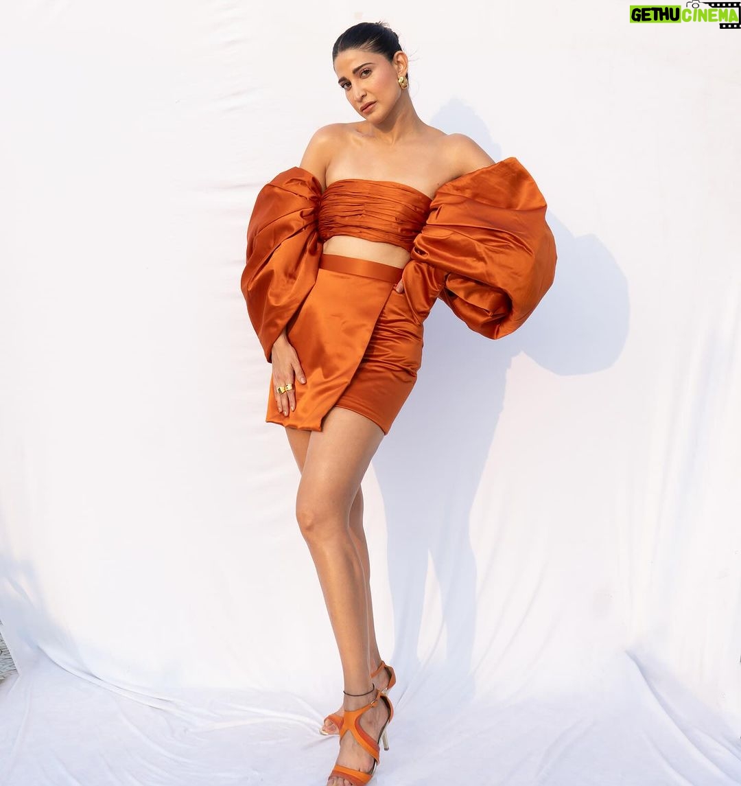 Aahana Kumra Instagram - The warmth of autumn ๐๐๐
#GQMOTY23 @gqindia Outfit : @maisonnikhilkolhe Jewellery : @e3kjewelry Heels : @oceedeeshoes Styling : @juhi.ali Make up : @malcolm_m_fernandes Hair : @nilamjadhav1086 . . . #gqmoty2023 #gqmoty #menoftheyear #gq #gqmagazine #alldressedup #redcarpet #redcarpetready Mumbai - เคฎเฅเคเคฌเค