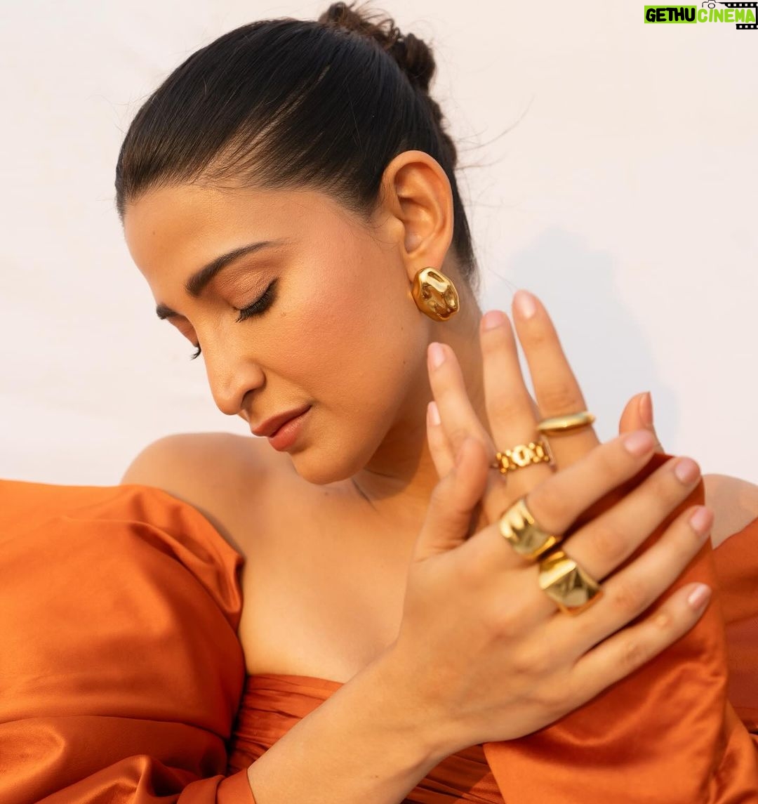 Aahana Kumra Instagram - The warmth of autumn ๐๐๐
#GQMOTY23 @gqindia Outfit : @maisonnikhilkolhe Jewellery : @e3kjewelry Heels : @oceedeeshoes Styling : @juhi.ali Make up : @malcolm_m_fernandes Hair : @nilamjadhav1086 . . . #gqmoty2023 #gqmoty #menoftheyear #gq #gqmagazine #alldressedup #redcarpet #redcarpetready Mumbai - เคฎเฅเคเคฌเค