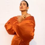 Aahana Kumra Instagram - The warmth of autumn 🍁🍂🌅 #GQMOTY23 @gqindia Outfit : @maisonnikhilkolhe Jewellery : @e3kjewelry Heels : @oceedeeshoes Styling : @juhi.ali Make up : @malcolm_m_fernandes Hair : @nilamjadhav1086 . . . #gqmoty2023 #gqmoty #menoftheyear #gq #gqmagazine #alldressedup #redcarpet #redcarpetready Mumbai - मुंबई