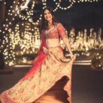 Aahana Kumra Instagram - This is what joy looks like! 🧨🪔❤️ Seldom in your life you find people who are selfless! ❤️ @harpreetbachher is one such hooman being! On the day of Diwali he set up his camera to take portraits of the families in our building! Everyone is dressed up during Diwali and many of us don’t get family portraits because of the chaos of the pooja and dinner that follows but he I managed to get beautiful portraits of everyone who turned up! Thank you Bachher Sabah for such a beautiful gesture! 🧨🪔❤️ #happydiwali 🧨🪔 #familyportraits . . . . #portriatphotography #portriats #diwali #diwali2023 #happydiwali2023 #aahanakumra Mumbai - मुंबई