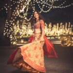 Aahana Kumra Instagram - This is what joy looks like! 🧨🪔❤️ Seldom in your life you find people who are selfless! ❤️ @harpreetbachher is one such hooman being! On the day of Diwali he set up his camera to take portraits of the families in our building! Everyone is dressed up during Diwali and many of us don’t get family portraits because of the chaos of the pooja and dinner that follows but he I managed to get beautiful portraits of everyone who turned up! Thank you Bachher Sabah for such a beautiful gesture! 🧨🪔❤️ #happydiwali 🧨🪔 #familyportraits . . . . #portriatphotography #portriats #diwali #diwali2023 #happydiwali2023 #aahanakumra Mumbai - मुंबई