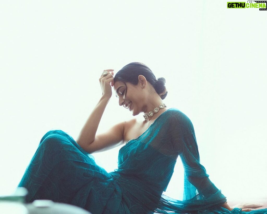 Aakanksha Singh Instagram - 🩵🩵🩵🩵 Outfit : @1717_designerwear Jewellery : @sterasmusjewelry Styled by: @_mohitapandey_ Muah : @makeup.artist.anusha 📸 @gohil_jeet #aakankshasingh