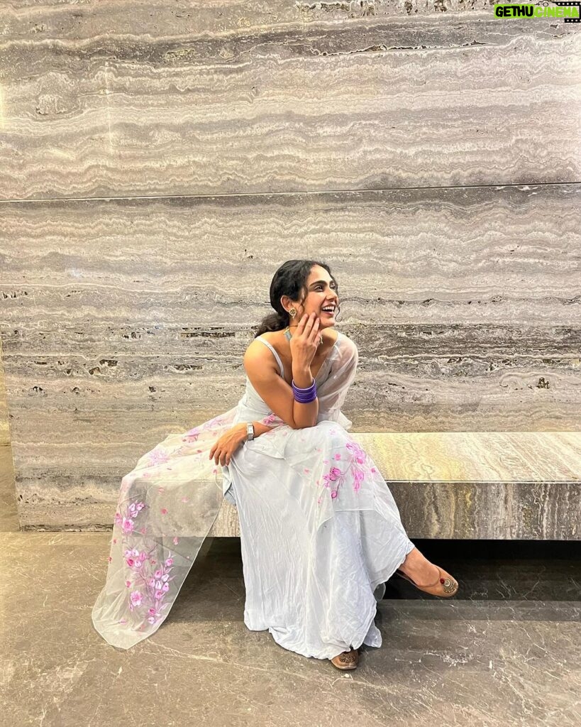 Aakanksha Singh Instagram - माना कि सादगी का दौर नहीं, मगर सादगी से अच्छा कुछ और नहीं 🤍