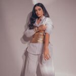 Aakanksha Singh Instagram – #Gold 💛
