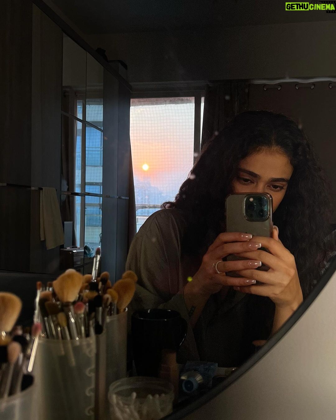 Aakanksha Singh Instagram - Good morning world from my world ♥️