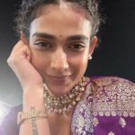 Aakanksha Singh Instagram - To the season of festivities,weddings,loads of sweets & my love for sarees 🥂💁🏻‍♀️💜