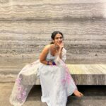 Aakanksha Singh Instagram - माना कि सादगी का दौर नहीं, मगर सादगी से अच्छा कुछ और नहीं 🤍