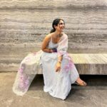 Aakanksha Singh Instagram - माना कि सादगी का दौर नहीं, मगर सादगी से अच्छा कुछ और नहीं 🤍
