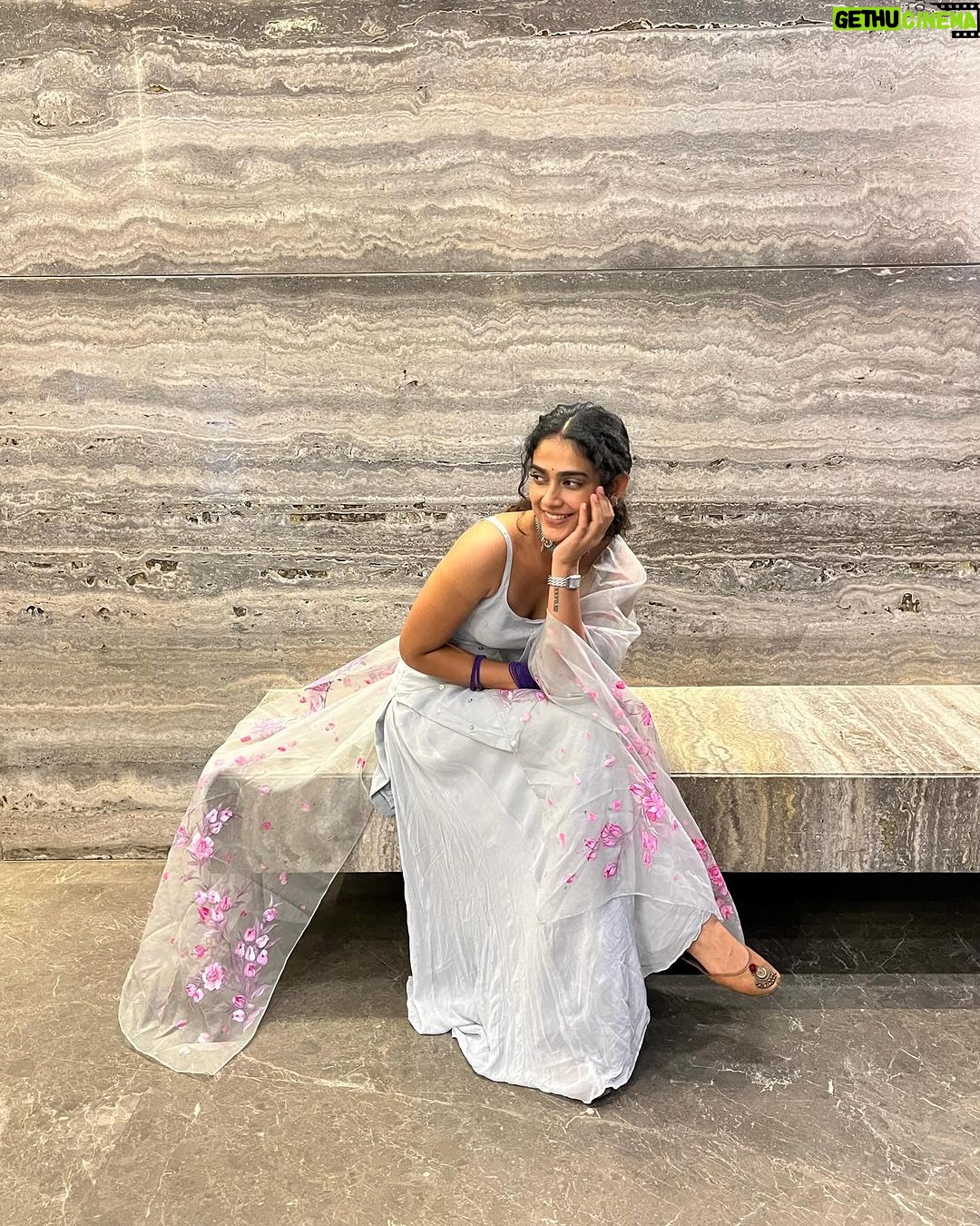 Aakanksha Singh Instagram - माना कि सादगी का दौर नहीं, मगर सादगी से अच्छा कुछ और नहीं 🤍