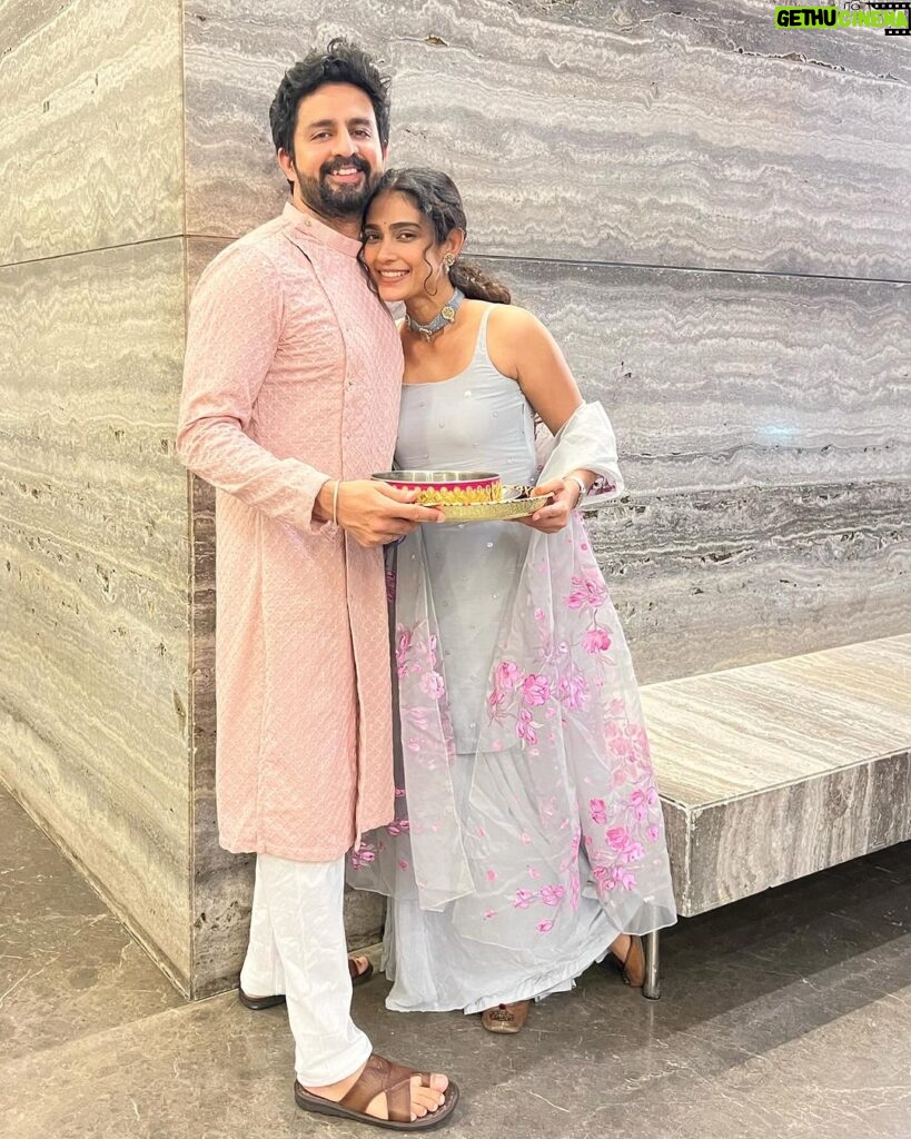 Aakanksha Singh Instagram - Lucky to have a partner who loves me,respects me and supports me, the man who never leave my side when I need him.Gives me company even when Iam fasting. Thank you for being you 🧿 Happy karwachauth ♥ You are an inspiration baby @kunalsain17 and a perfect one